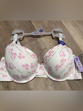 Roxy White Bra with Pink Logo Heart Print